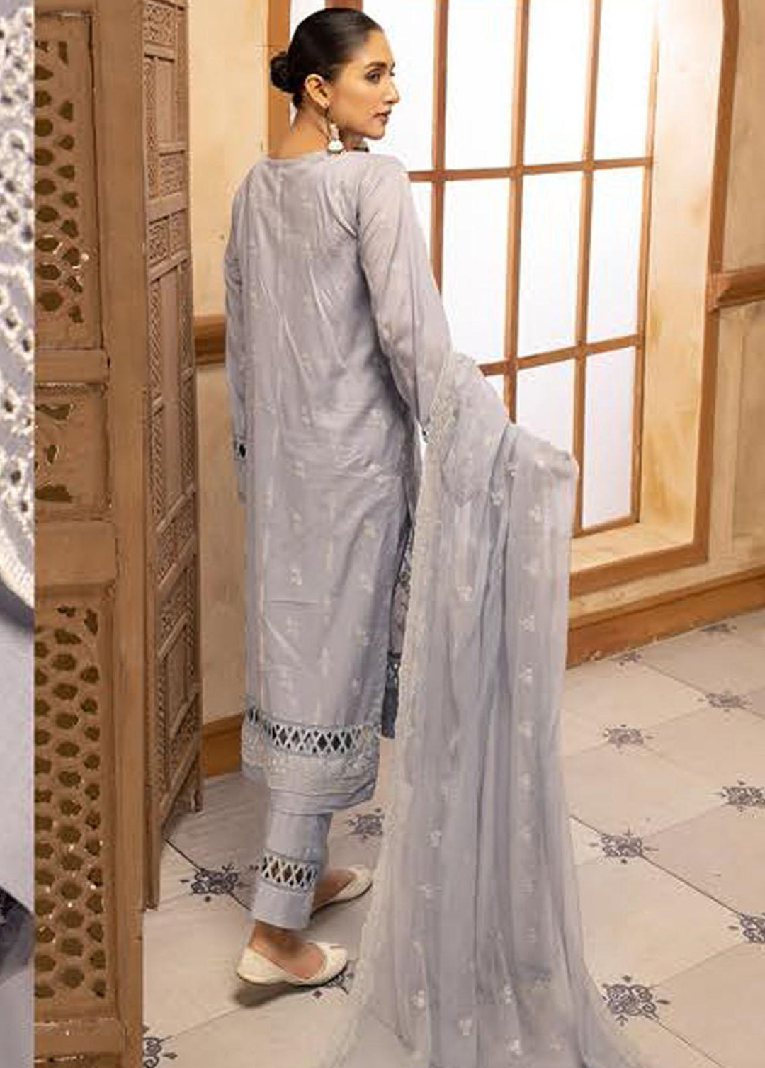 Mahee's By Riaz Arts Embroidered Lawn Suits Unstitched 3 Piece RA22M 10 - Summer Collection