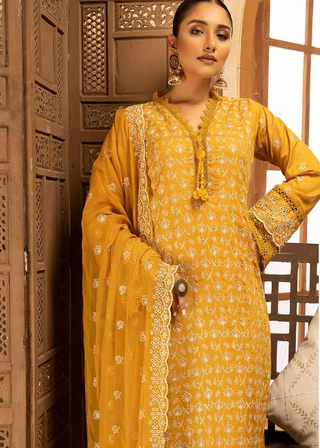 Mahee's By Riaz Arts Embroidered Lawn Suits Unstitched 3 Piece RA22M 09 - Summer Collection