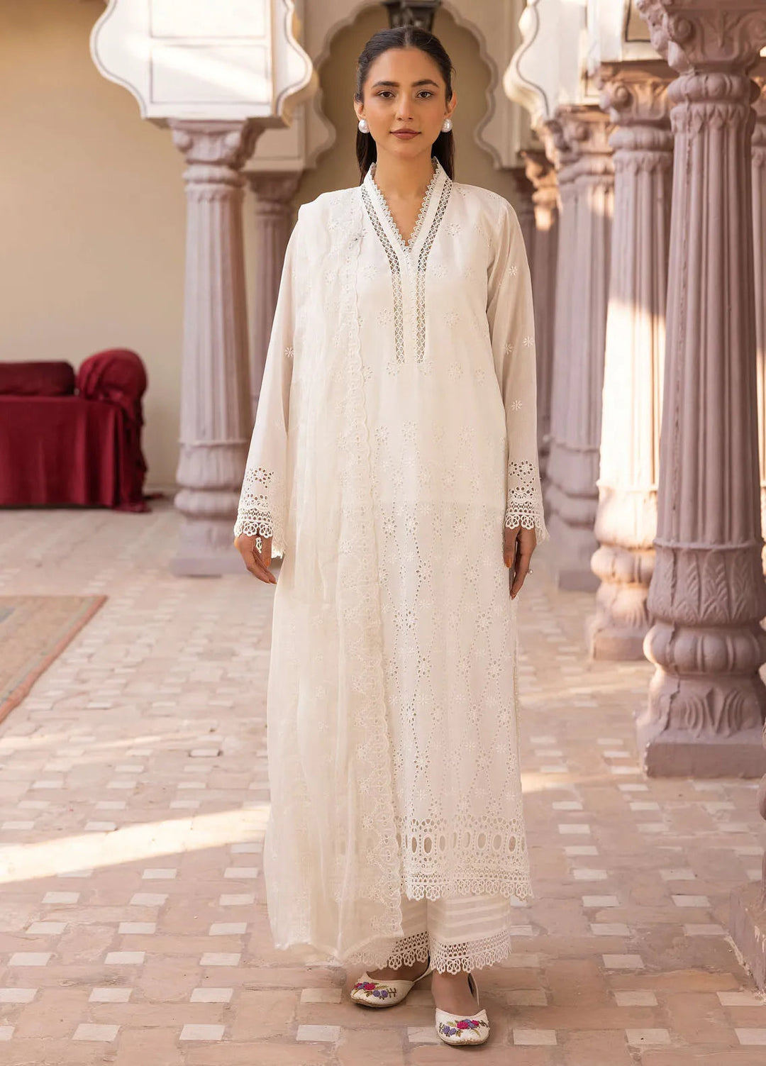 Mahees Aghaz by Riaz Arts Embroidered Lawn Suits Unstitched 3 Piece RA25AM D-05 Inspire - Summer Collection