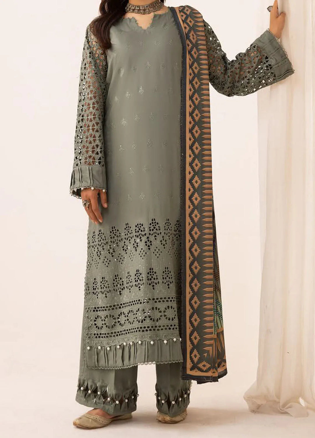 Mahees By Riaz Arts ChikanKari Slub Suit Unstitched 3 Piece RA24CW D-01 - Winter Collection