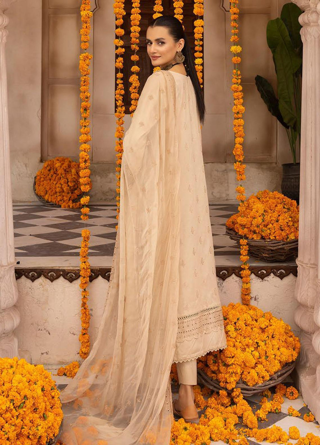 Mahees By Riaz Arts Embroidered Lawn Suits Unstitched 3 Piece RA23M-V28 D-08 - Summer Collection