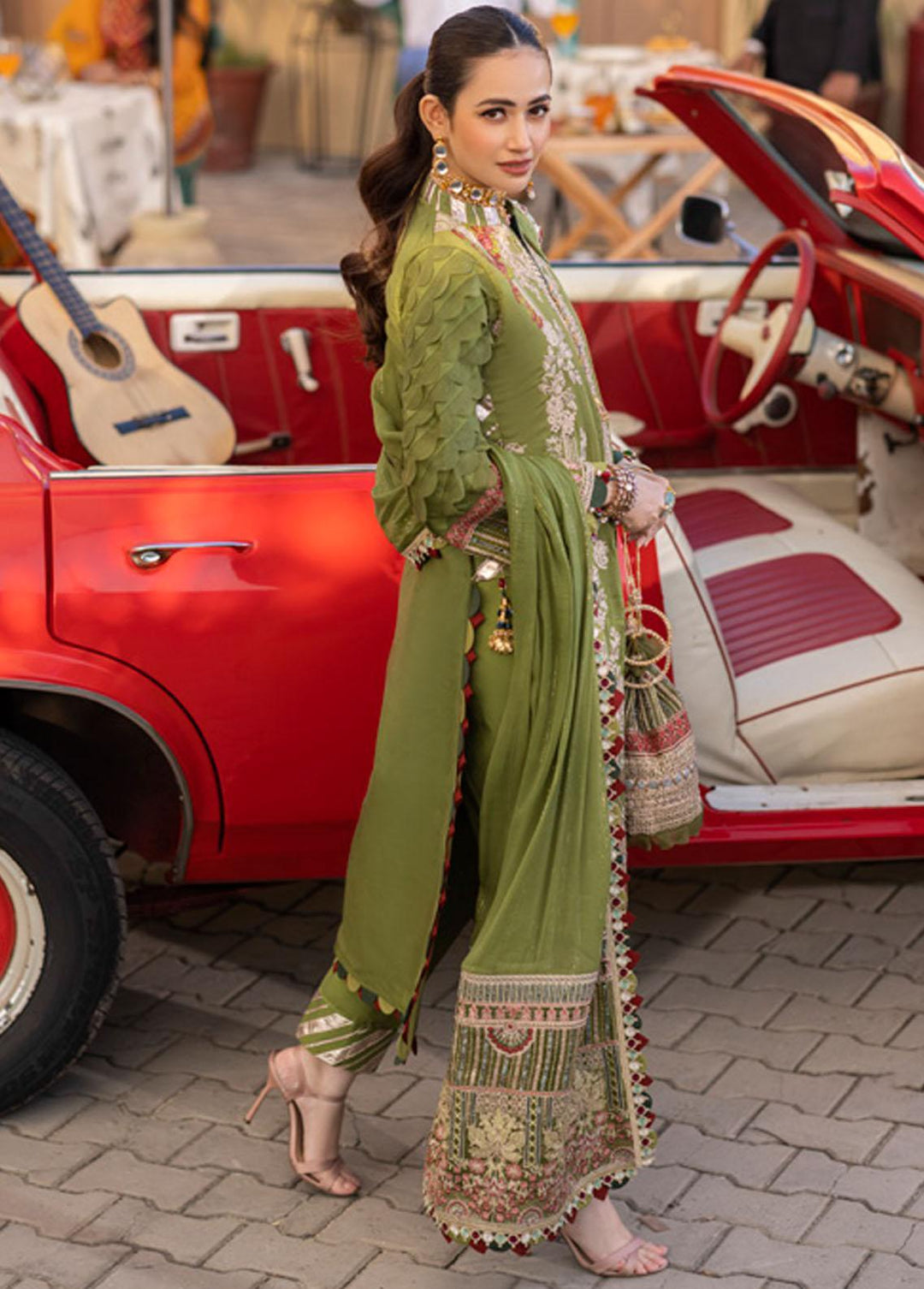 Mahiymaan By Al Zohaib Embroidered Lawn Suits Unstitched 3 Piece AZ22M 04B - Luxury Collection