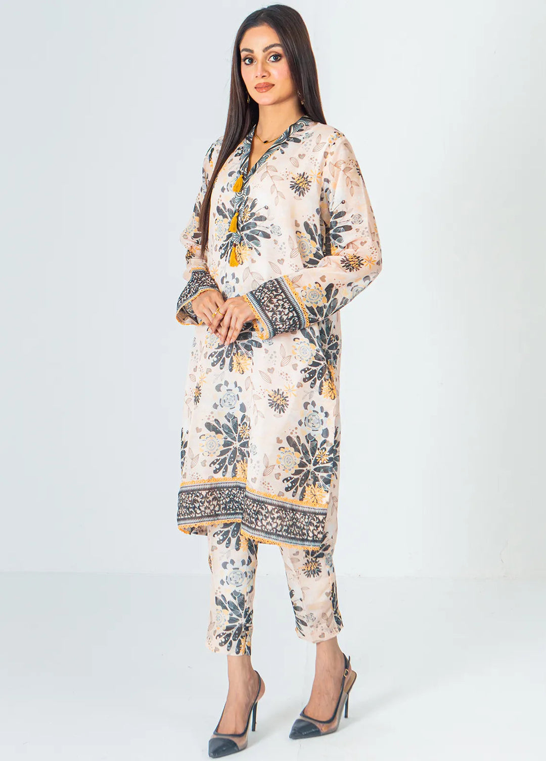 Mahnoor Ejaaz Pret Printed Swiss Lawn 3 Piece Suit ME-SPC 001