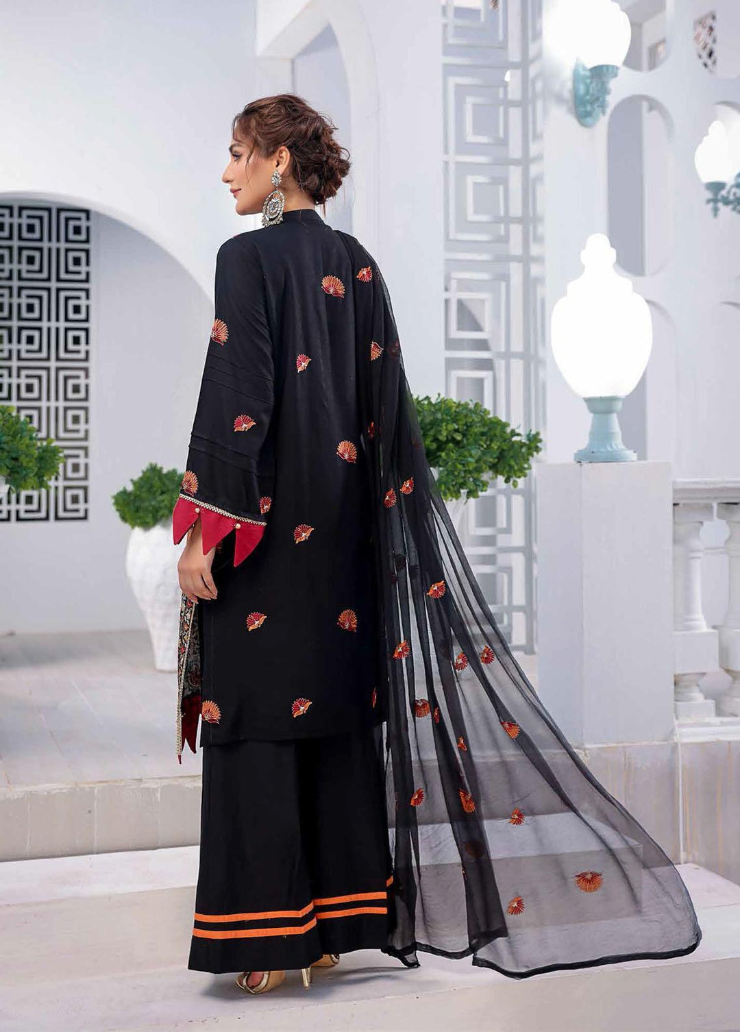 Mahnur Embroidered Linen Suits Unstitched 3 Piece MN22LN ML-09 - Winter Collection