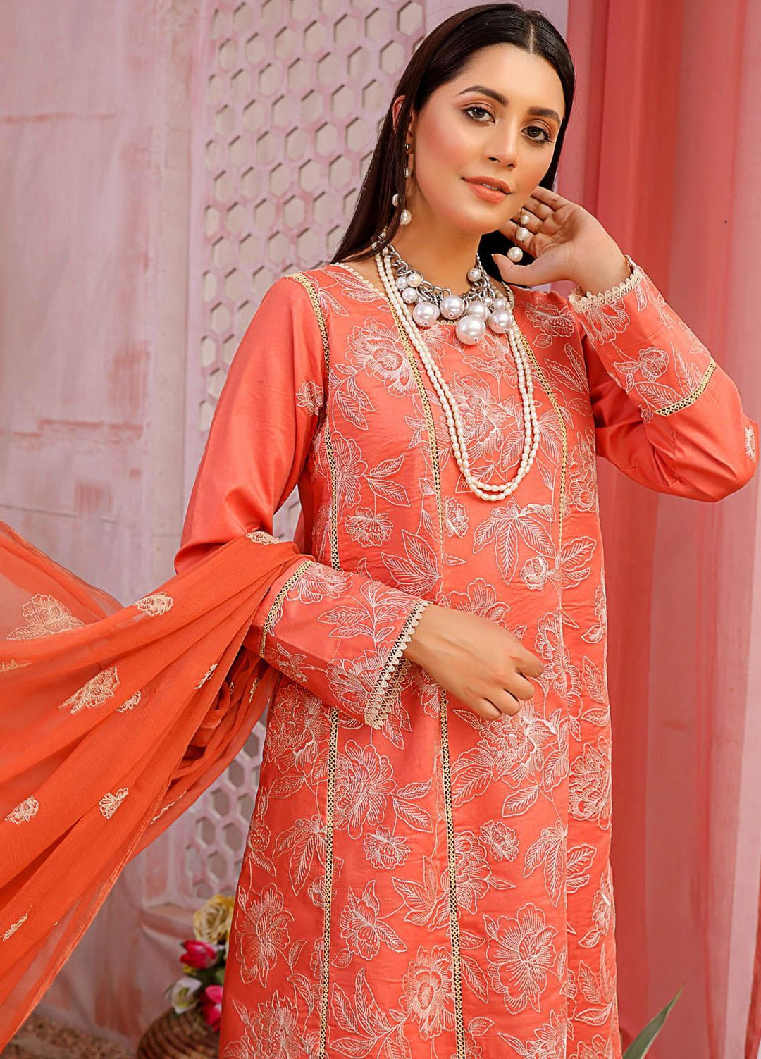 Mahnur Embroidered Lawn Suits Unstitched 3 Piece MN22EB 03 - Luxury Collection