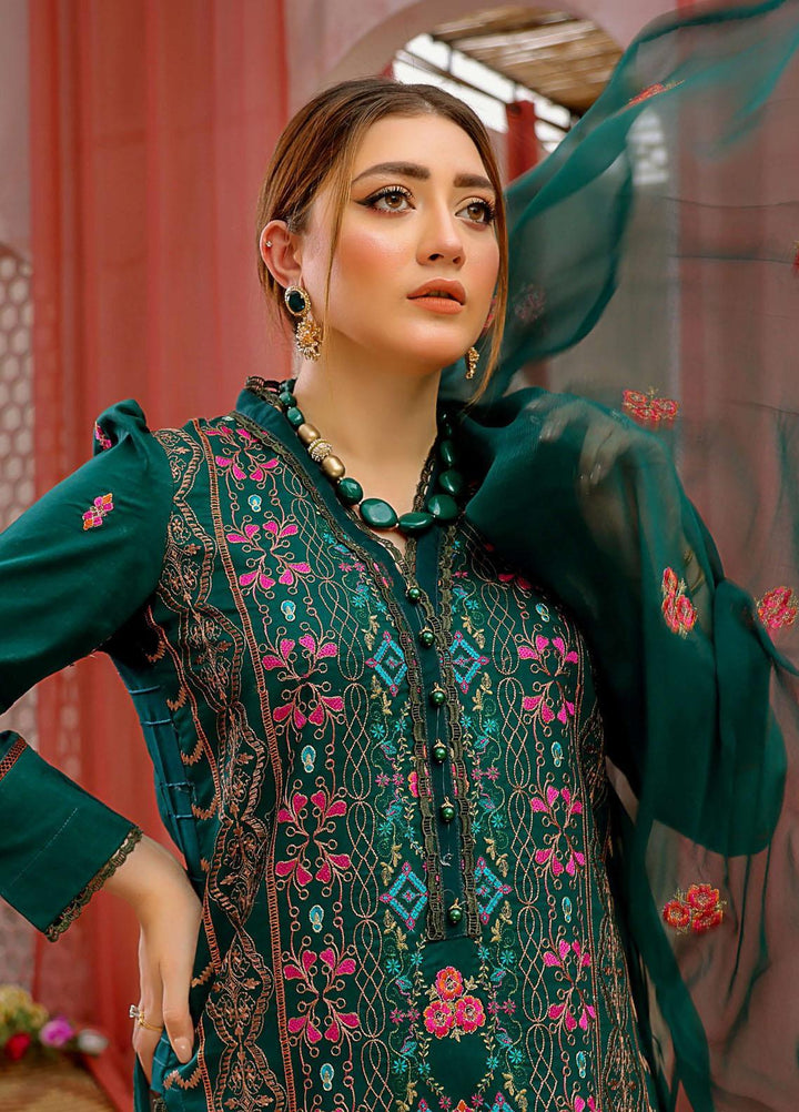 Mahnur Embroidered Lawn Suits Unstitched 3 Piece MN22EB 06 - Luxury Collection