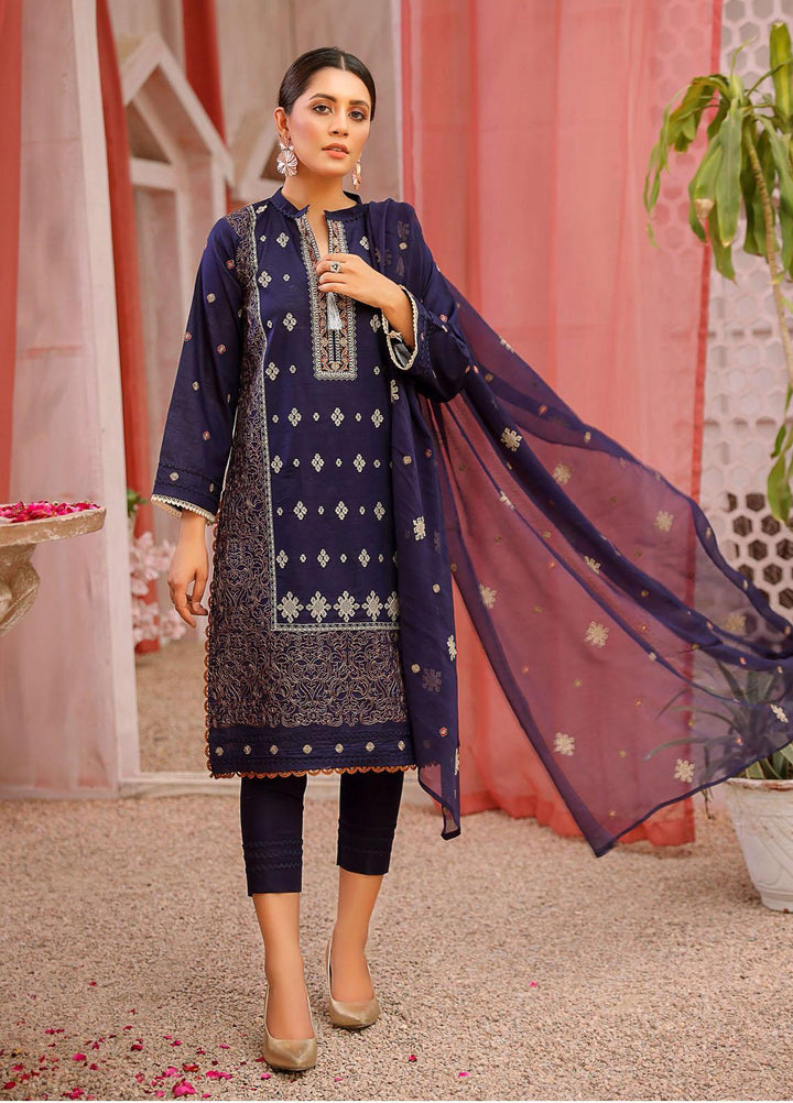 Mahnur Embroidered Lawn Suits Unstitched 3 Piece MN22EB 07 - Luxury Collection