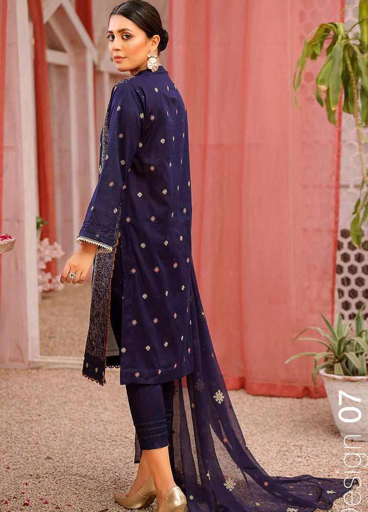 Mahnur Embroidered Lawn Suits Unstitched 3 Piece MN22EB 07 - Luxury Collection