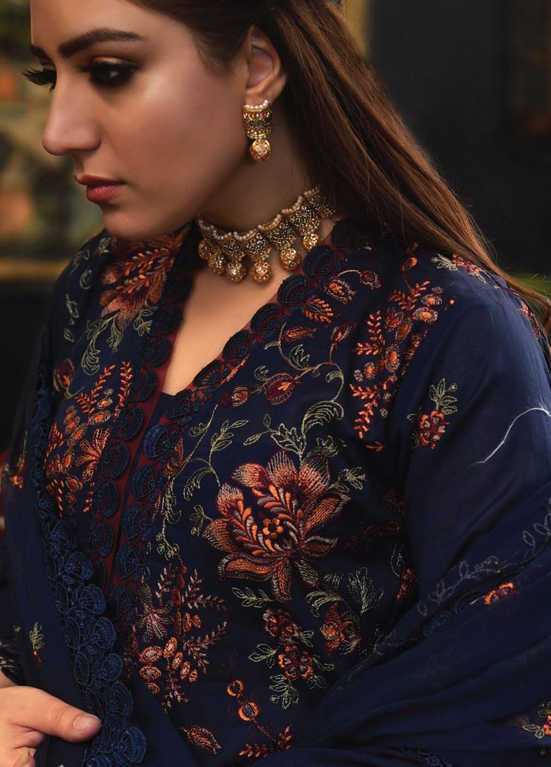 Mahnur Embroidered Lawn Suits Unstitched 3 Piece MN23L D-02 - Luxury Summer Collection