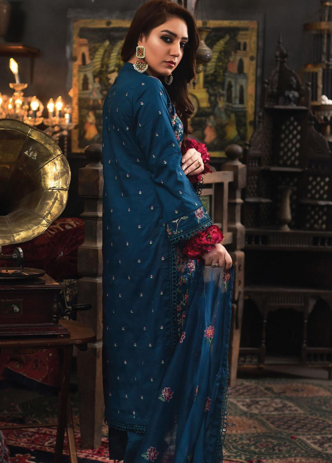 Mahnur Embroidered Lawn Suits Unstitched 3 Piece MN23L D-06 - Luxury Summer Collection