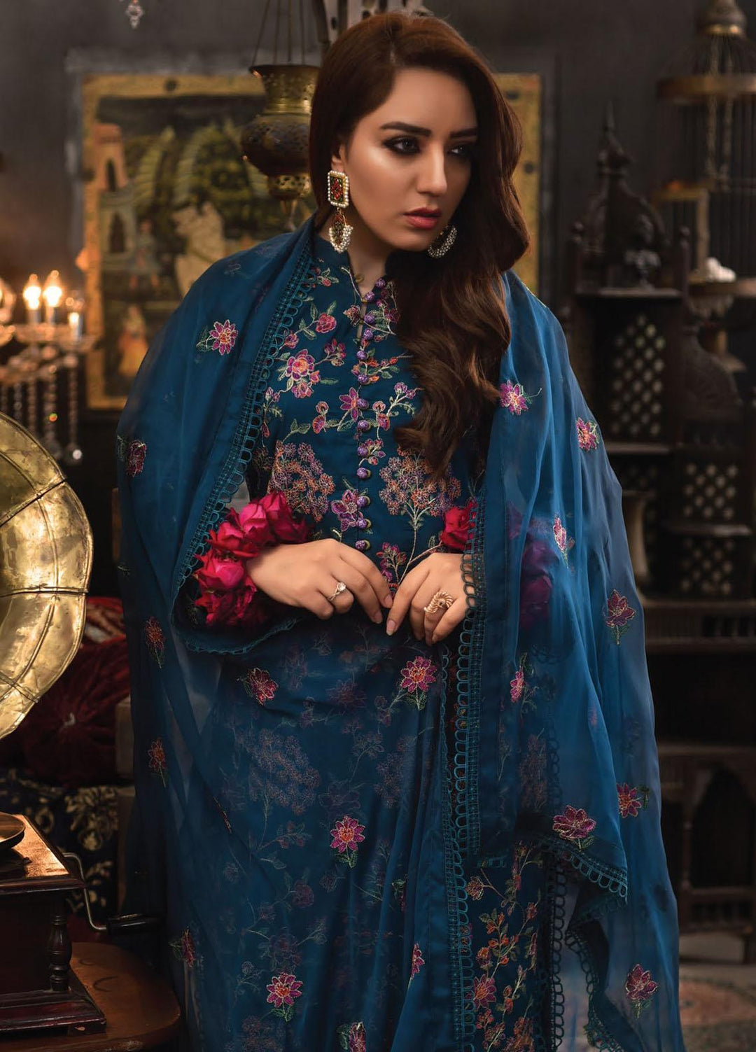 Mahnur Embroidered Lawn Suits Unstitched 3 Piece MN23L D-06 - Luxury Summer Collection