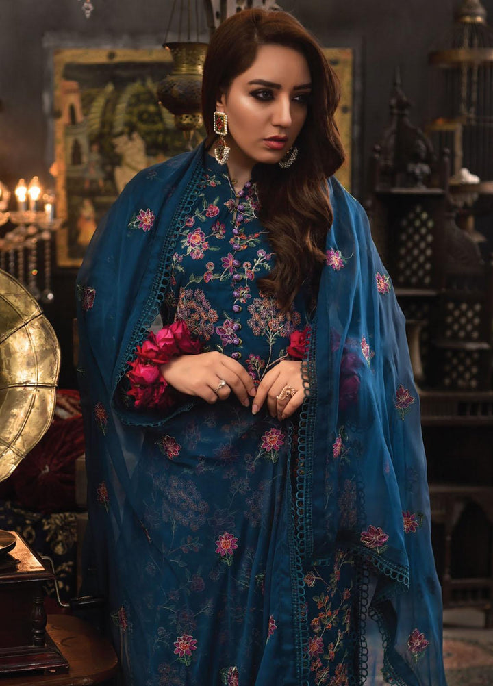 Mahnur Embroidered Lawn Suits Unstitched 3 Piece MN23L D-06 - Luxury Summer Collection