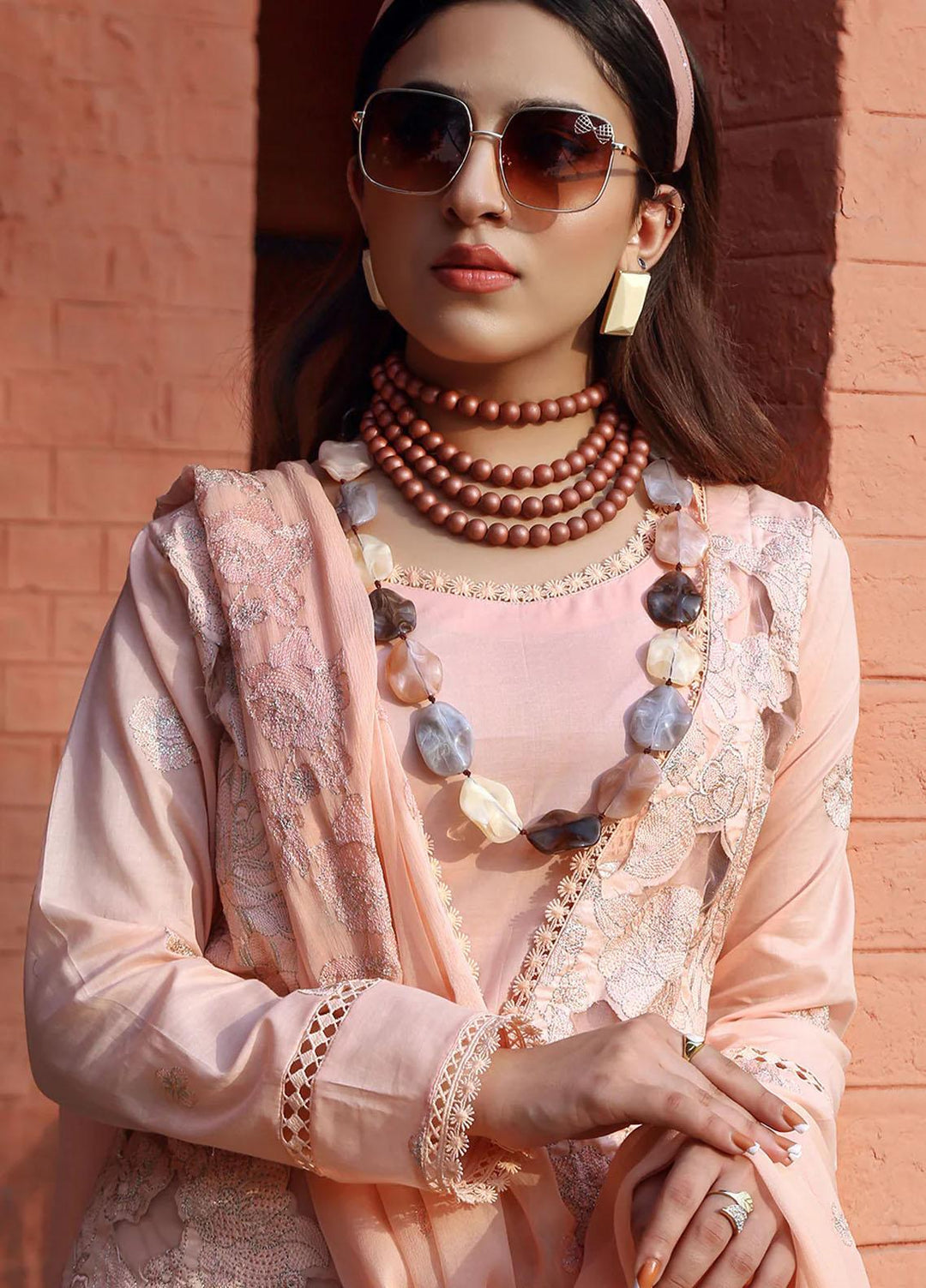 Mahnur Embroidered Lawn Suits Unstitched 3 Piece MN23L-V2 D-04 - Summer Collection