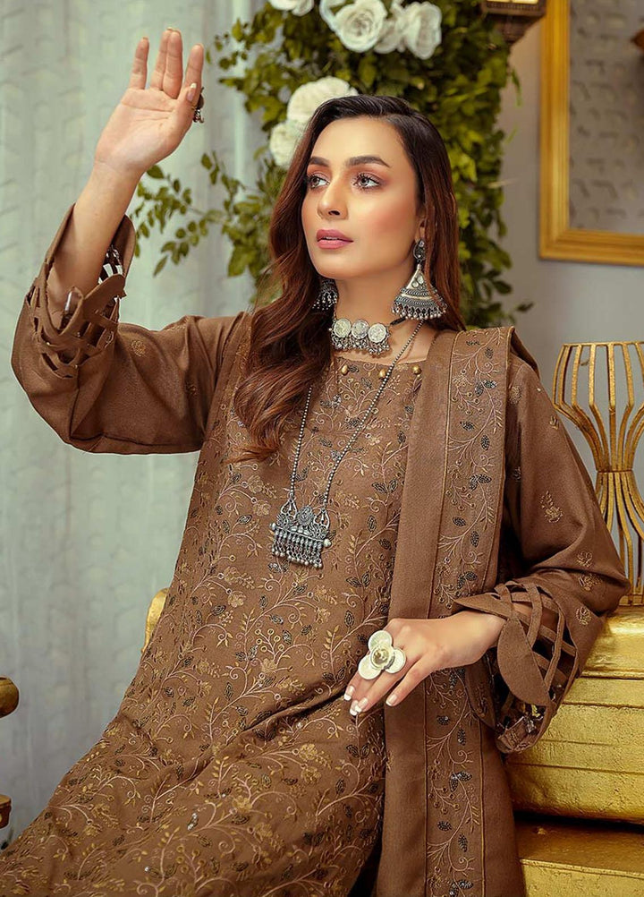Mahpara By Mahnur Embroidered Karandi Suits Unstitched 3 Piece MN22M D-03 - Winter Collection