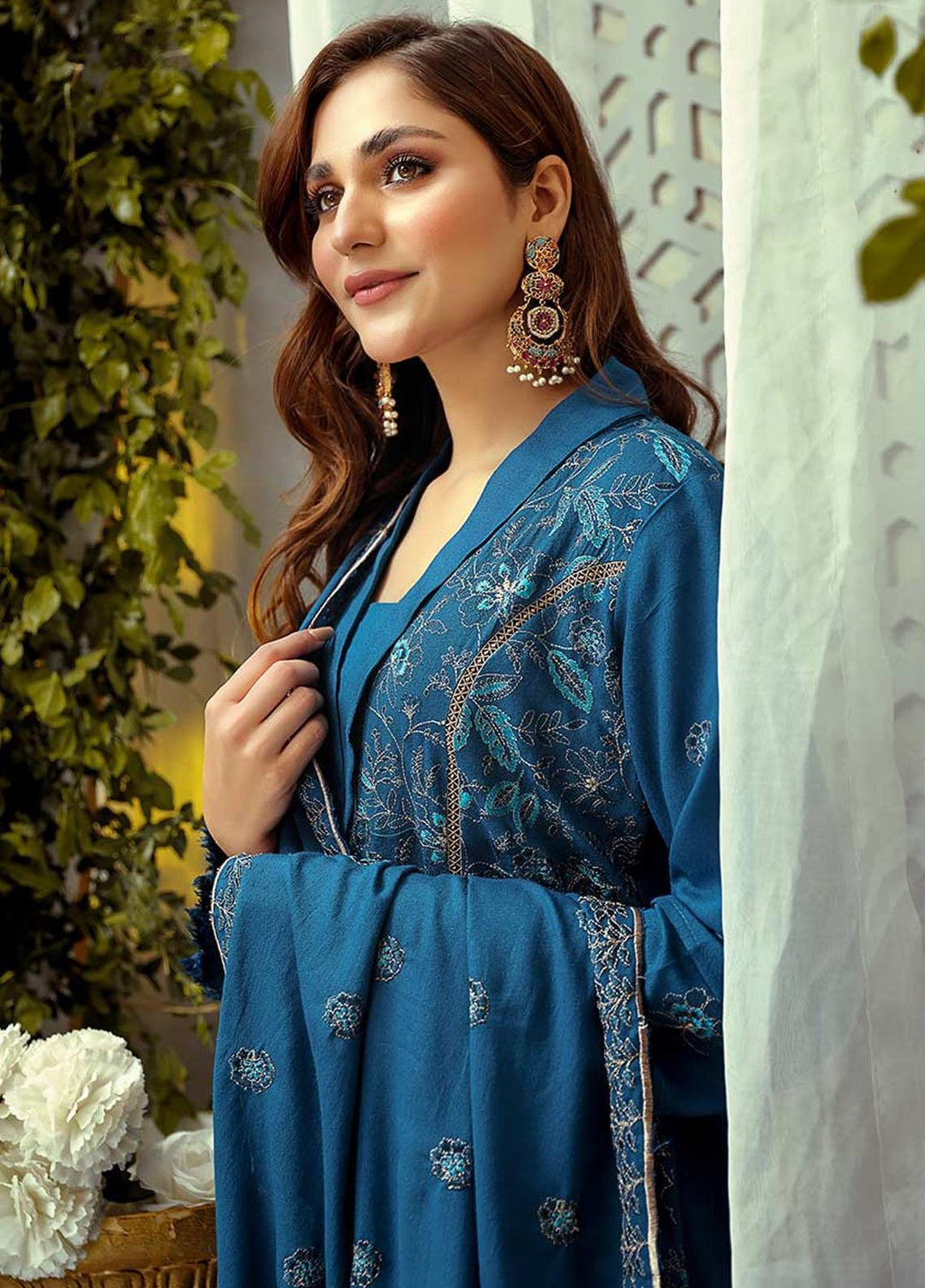 Mahpara By Mahnur Embroidered Karandi Suits Unstitched 3 Piece MN22M D-06 - Winter Collection