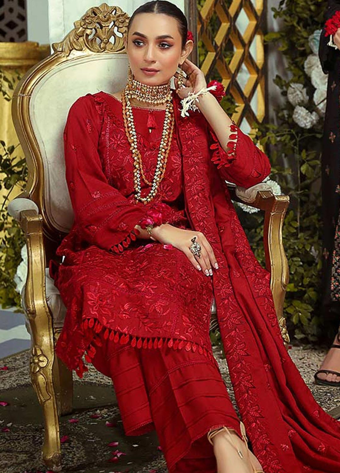 Mahpara By Mahnur Embroidered Karandi Suits Unstitched 3 Piece MN22M D-11 - Winter Collection