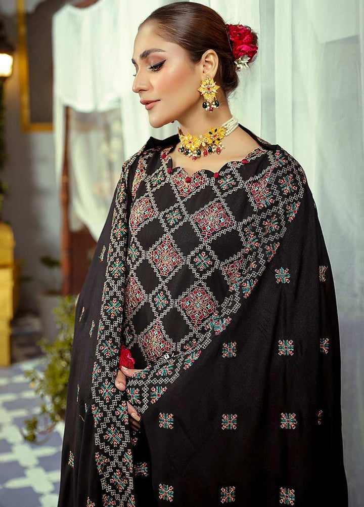 Mahpara By Mahnur Embroidered Karandi Suits Unstitched 3 Piece MN22M D-12 - Winter Collection