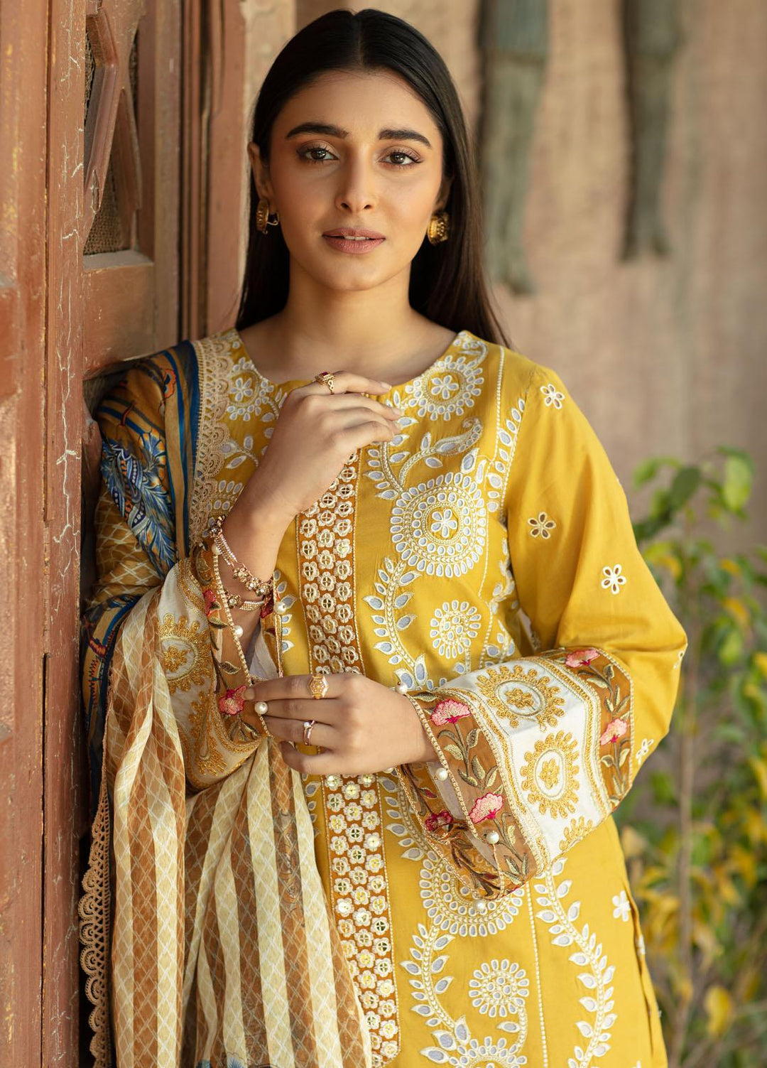 Mahroosh by Parishay Embroidered Lawn Suits Unstitched 3 Piece PRS22MH Meerub A - Summer Collection