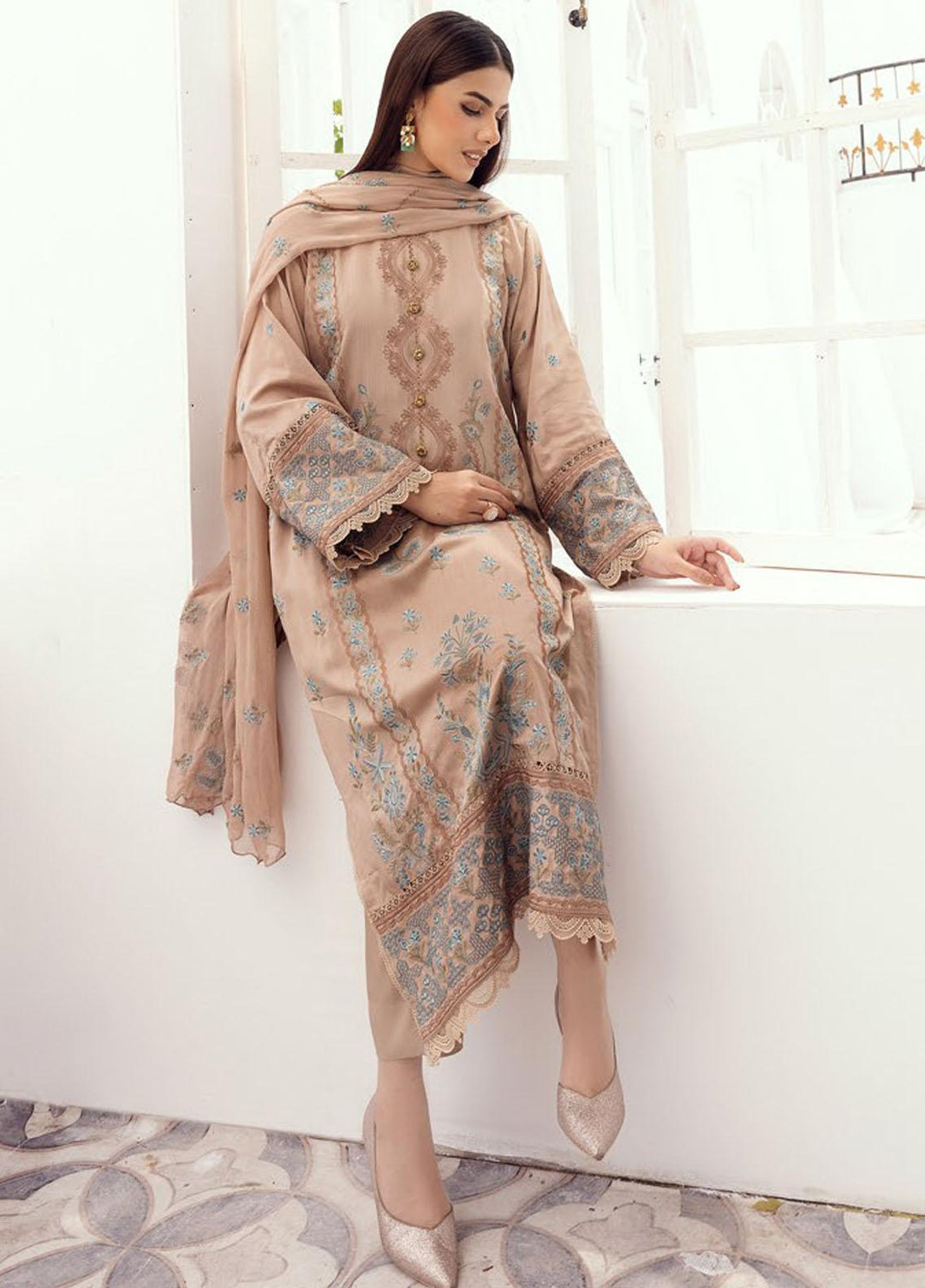 Majestic By Aalaya Embroidered Viscose Suits Unstitched 3 Piece ALY23M D-08 - Winter Collection