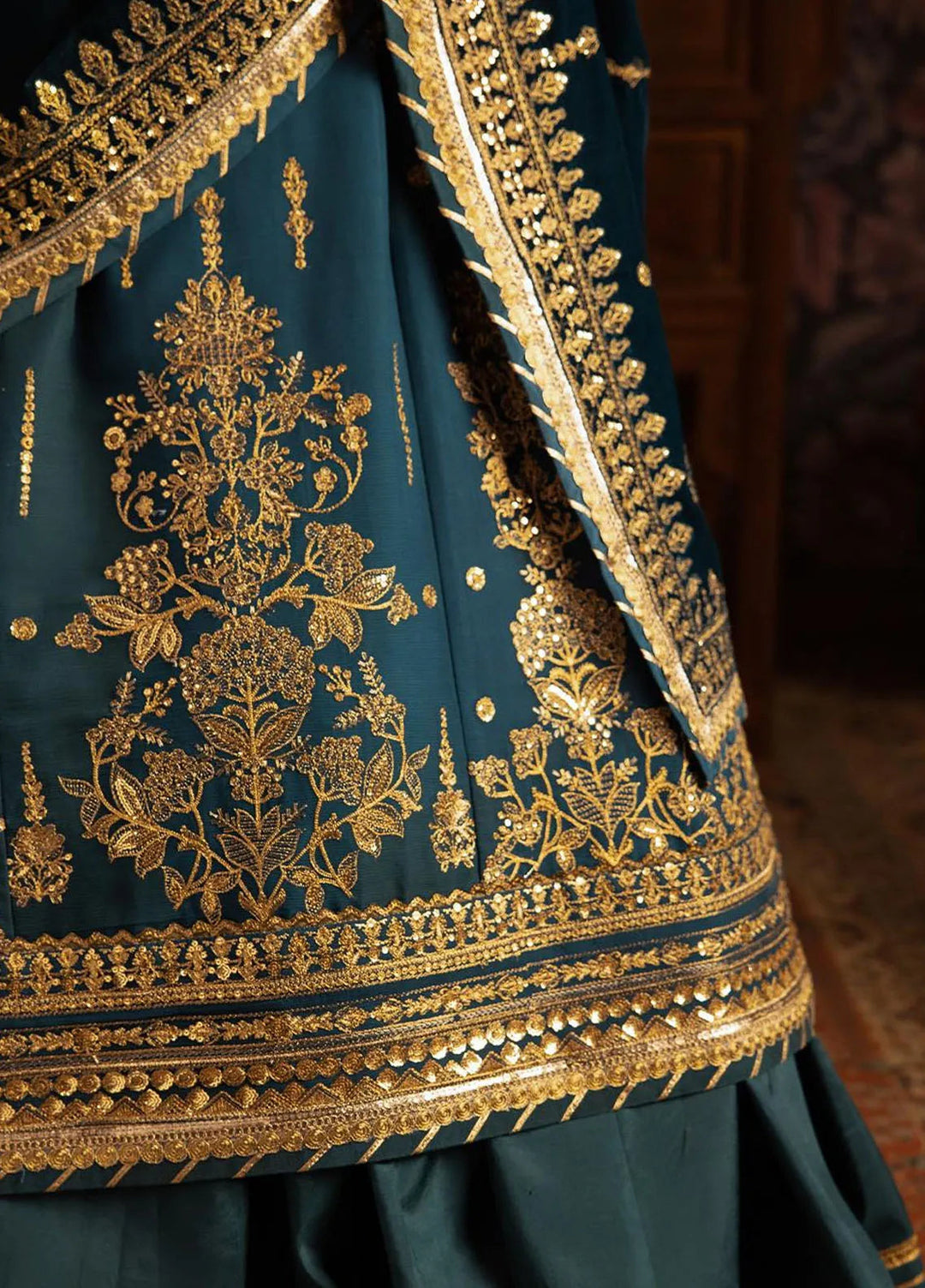 Makhmal By Asim Jofa Embroidered Chiffon Unstitched Suit 3 Piece AJ23MK AJMM-07 - Wedding Collection
