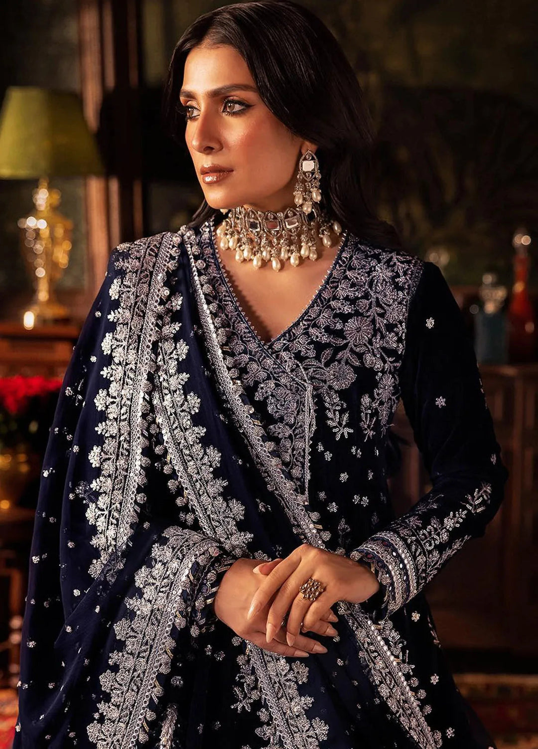 Makhmal By Asim Jofa Embroidered Velvet Unstitched Suit 3 Piece AJ23MK AJMM-04 - Wedding Collection