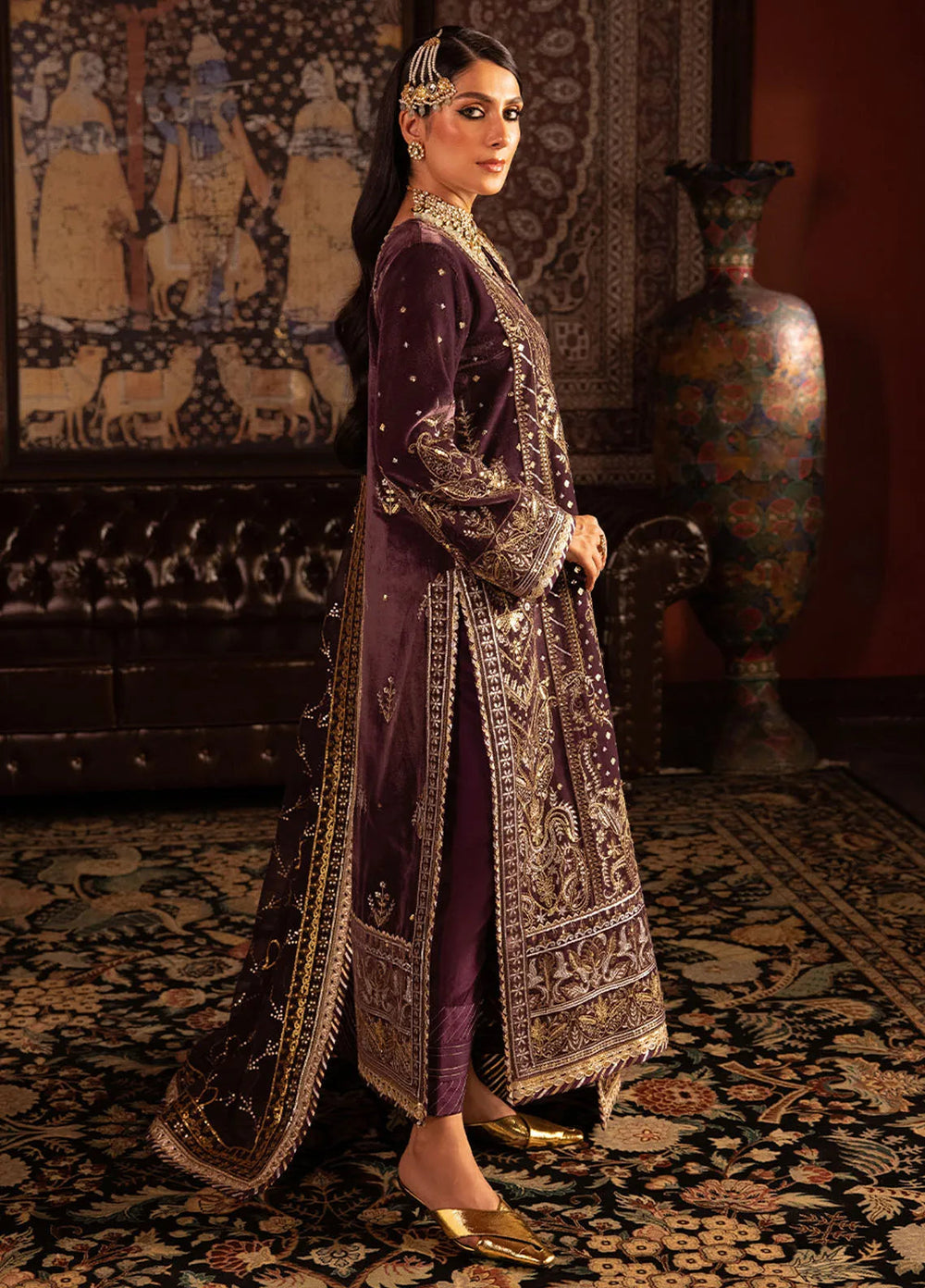 Makhmal By Asim Jofa Embroidered Velvet Unstitched Suit 3 Piece AJ23MK AJMM-06 - Wedding Collection