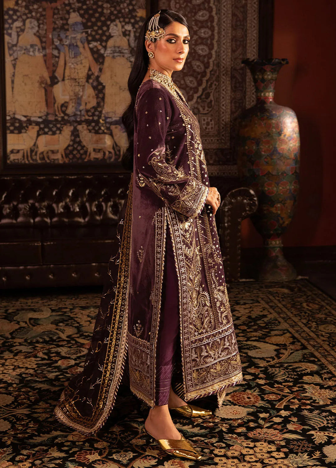 Makhmal By Asim Jofa Embroidered Velvet Unstitched Suit 3 Piece AJ23MK AJMM-06 - Wedding Collection