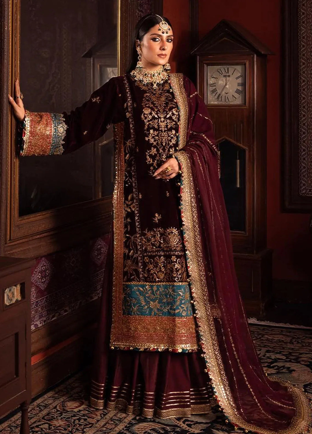 Makhmal By Asim Jofa Embroidered Velvet Unstitched Suit 3 Piece AJ23MK AJMM-09 - Wedding Collection
