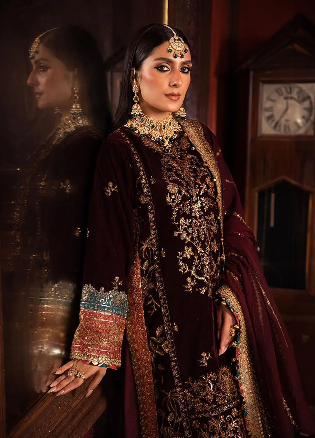 Makhmal By Asim Jofa Embroidered Velvet Unstitched Suit 3 Piece AJ23MK AJMM-09 - Wedding Collection