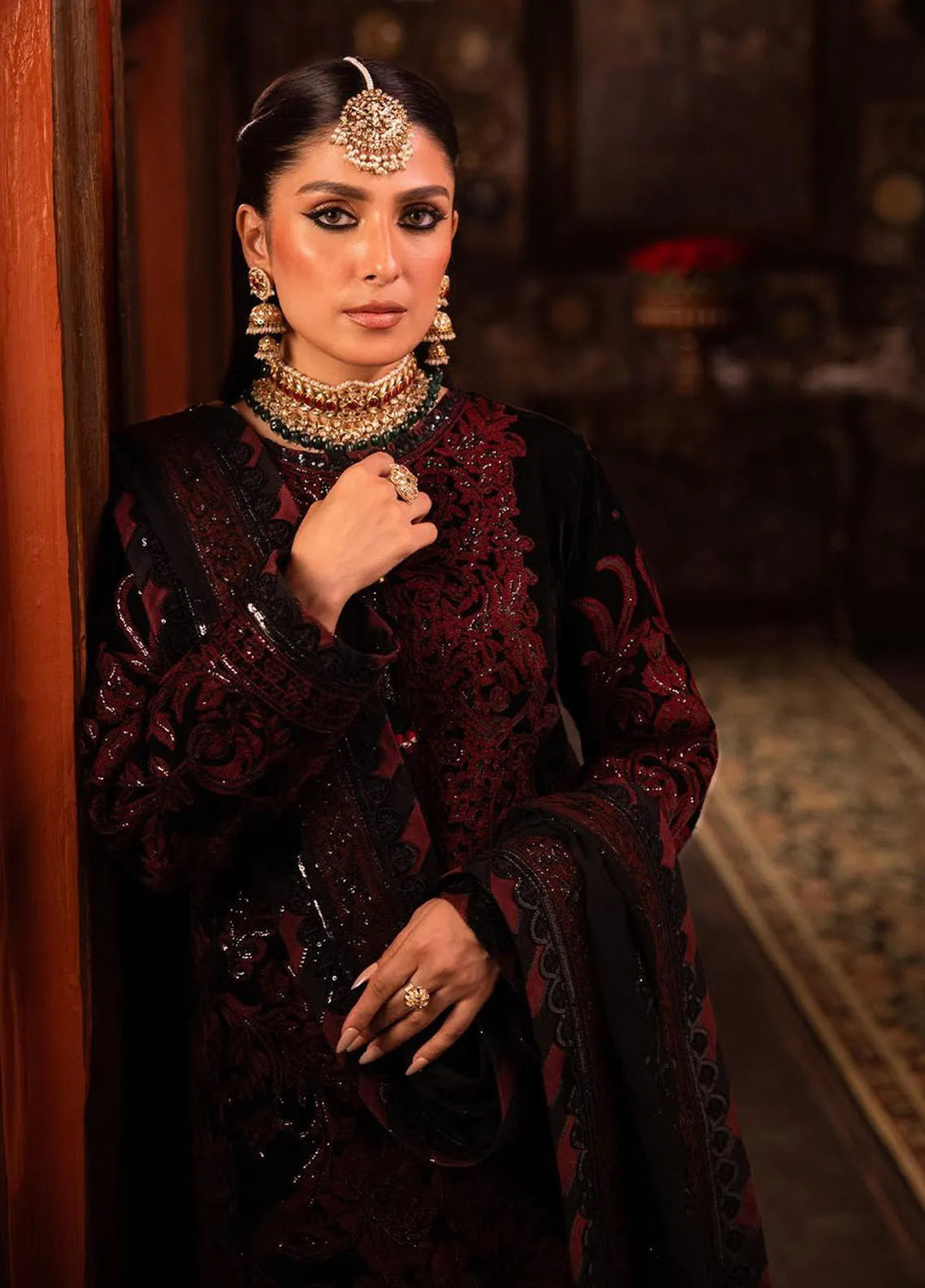 Makhmal By Asim Jofa Embroidered Velvet Unstitched Suit 3 Piece AJ23MK AJMM-12 - Wedding Collection
