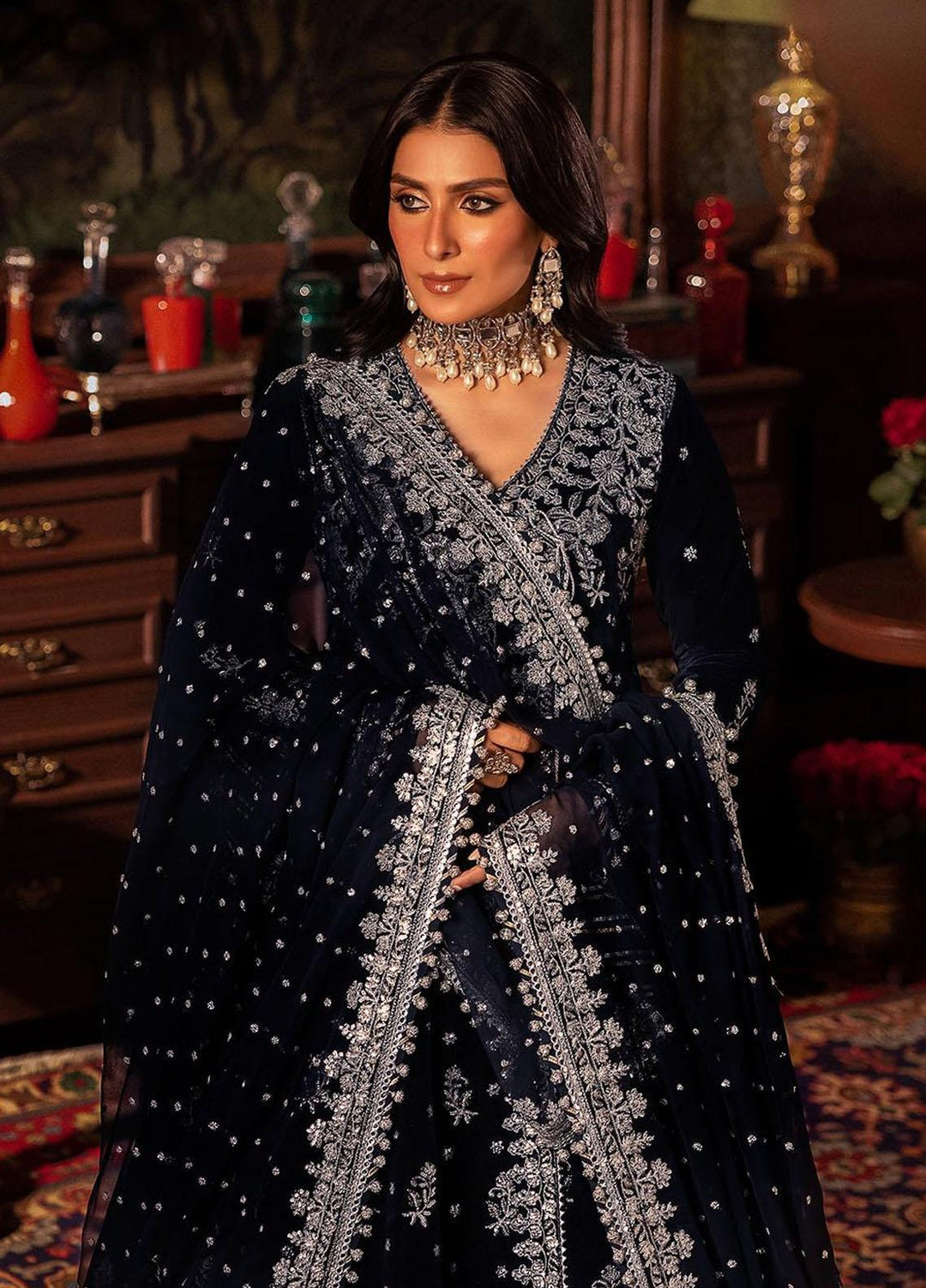 Makhmal By Asim Jofa Embroidered Velvet Suits Unstitched 3 Piece AJ23MK AJMM-04 - Wedding Collection