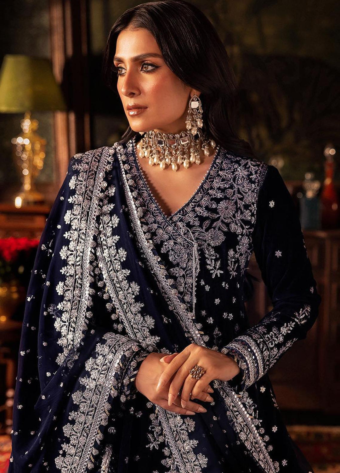 Makhmal By Asim Jofa Embroidered Velvet Suits Unstitched 3 Piece AJ23MK AJMM-04 - Wedding Collection