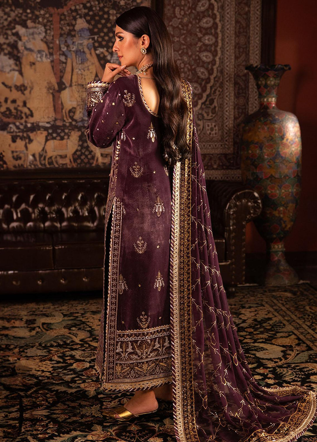 Makhmal By Asim Jofa Embroidered Velvet Suits Unstitched 3 Piece AJ23MK AJMM-06 - Wedding Collection
