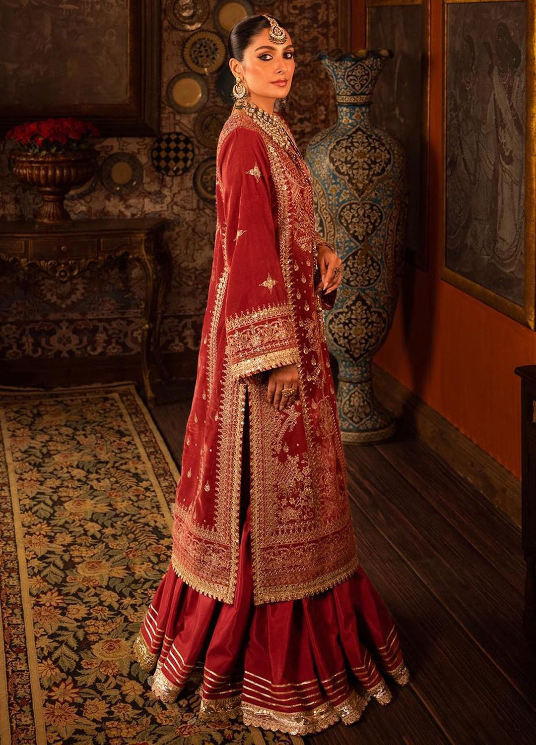 Makhmal By Asim Jofa Embroidered Velvet Suits Unstitched 3 Piece AJ23MK AJMM-10 - Wedding Collection