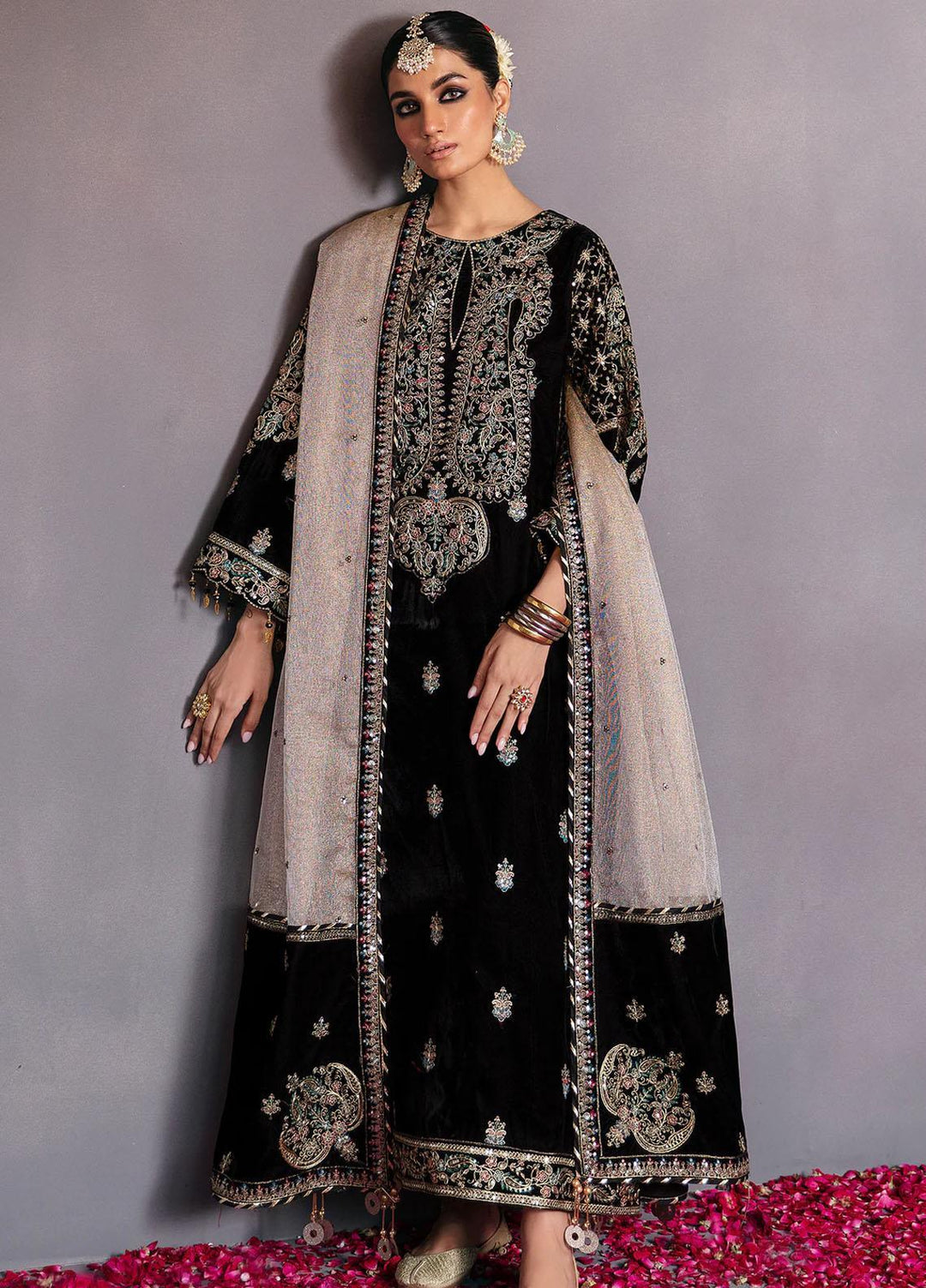 Makhmal By Emaan Adeel Embroidered Velvet Suits Unstitched 3 Piece EA23MK MK-08 Aqs - Luxury Winter Collection