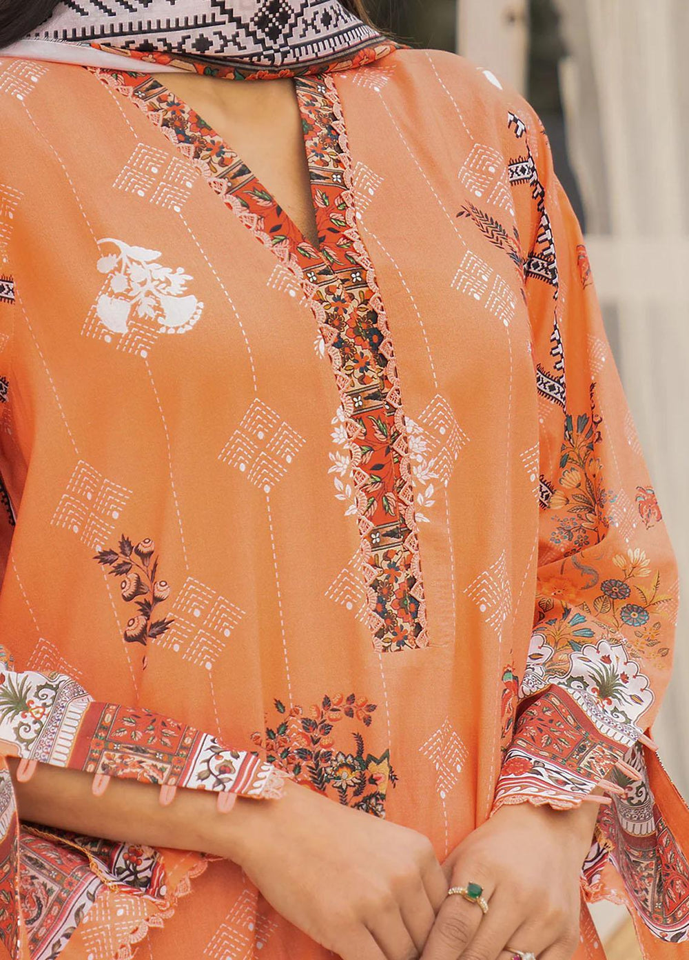 Mallow by Safwa Digital Printed Lawn Suits Unstitched 2 Piece SW23ML SSD-184 - Summer Collection