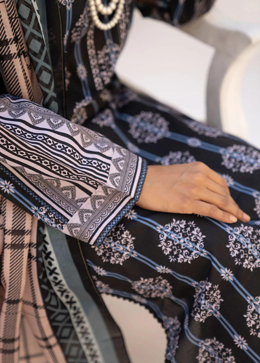 Mallow by Safwa Digital Printed Lawn Suits Unstitched 2 Piece SW23ML SSD-199 - Summer Collection