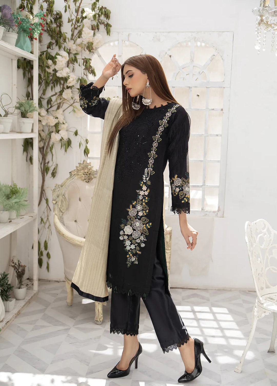 Manahils Pret Embroidered Organza 3 Piece Suit MN-05 Black