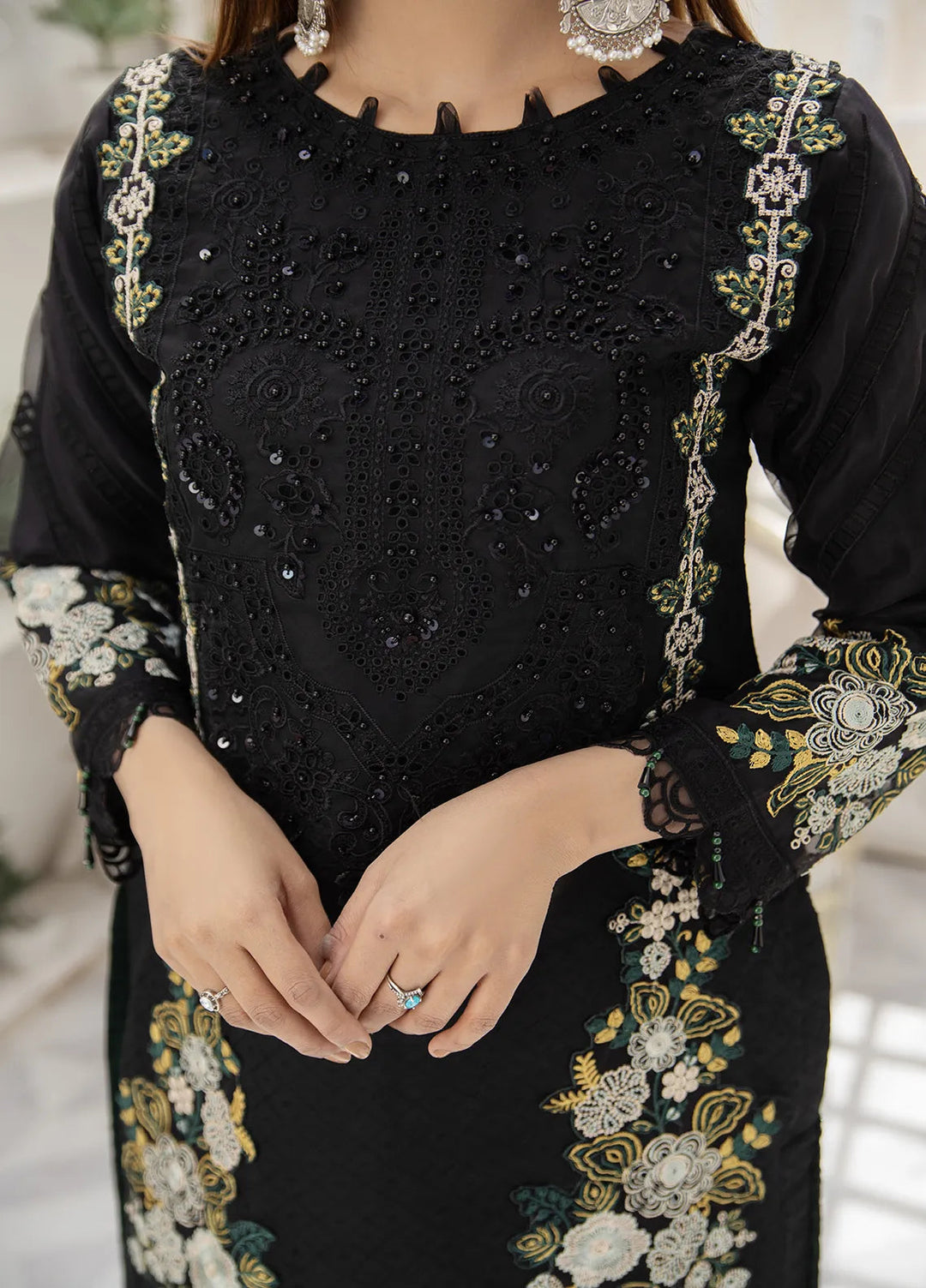 Manahils Pret Embroidered Organza 3 Piece Suit MN-05 Black