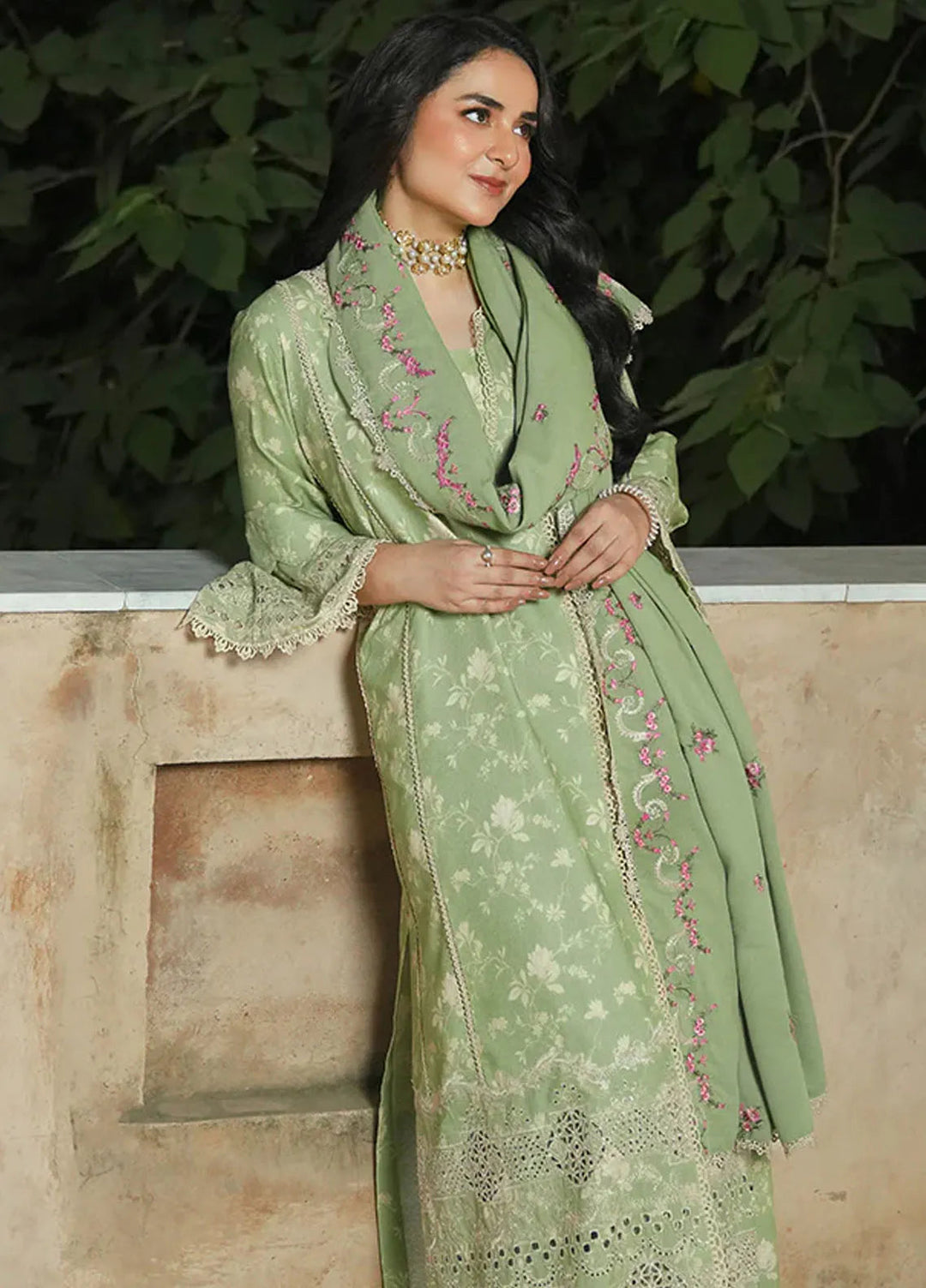 Manara Embroidered Karandi Suit Unstitched 3 Piece MVK-06 Esra - Winter Collection