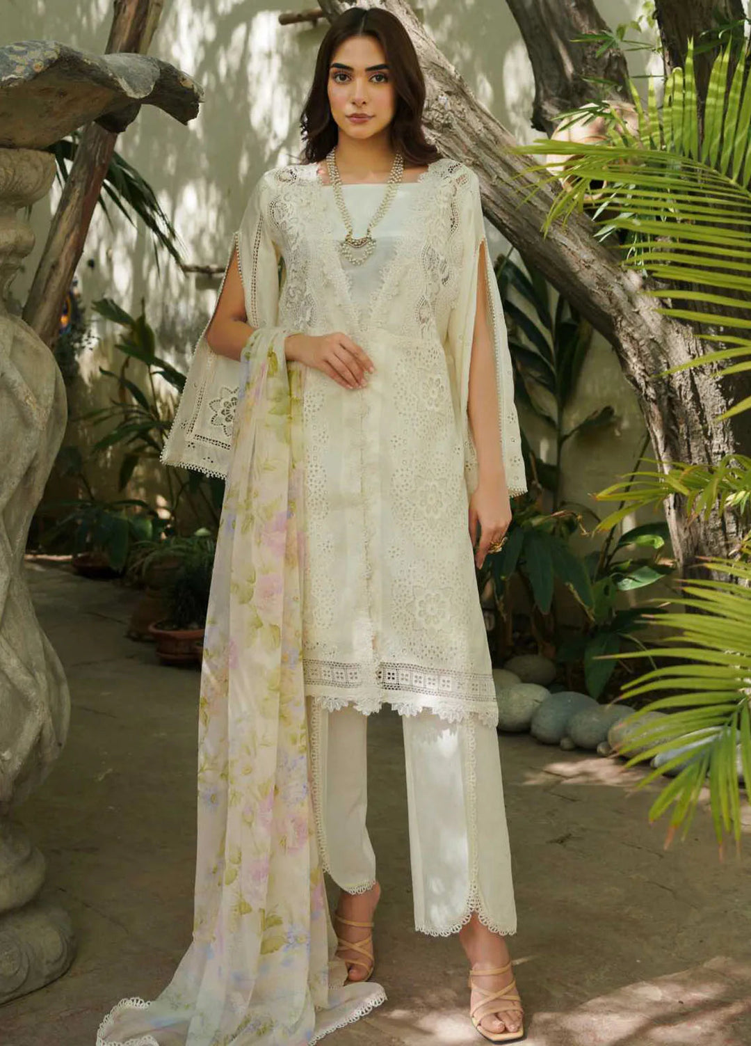 Manara Embroidered Lawn Suit Unstitched 3 Piece MNA24L ML-09 Motia - Luxury Collection