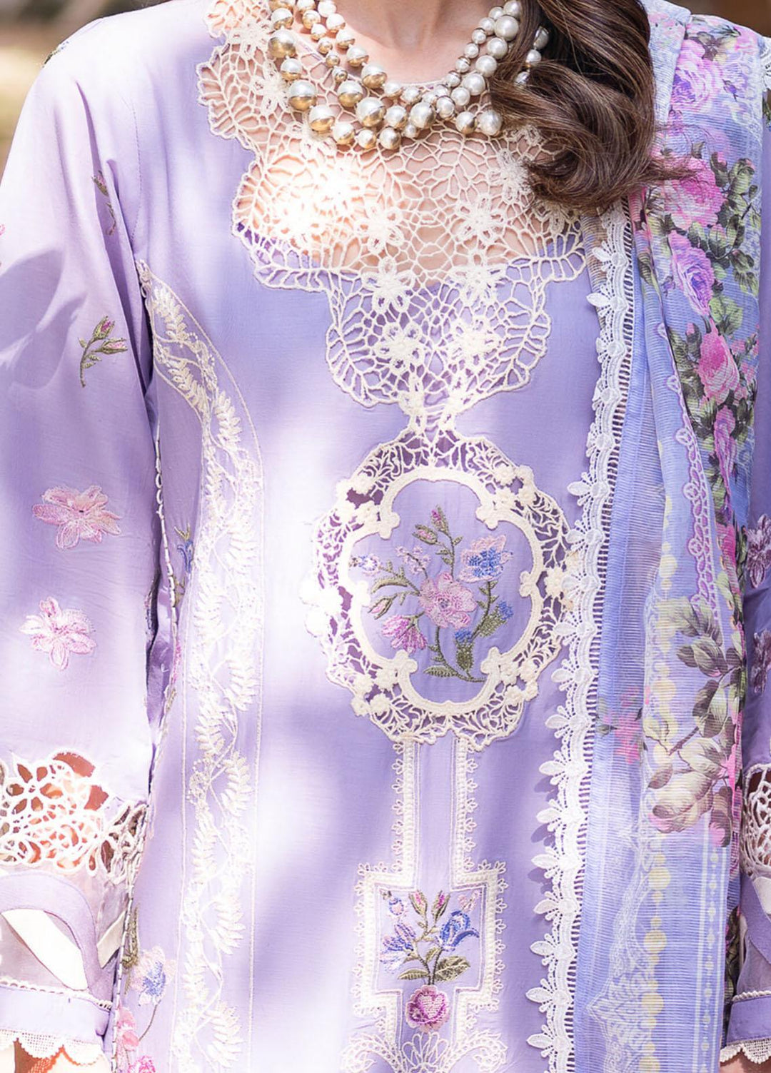 Manara Embroidered Lawn Suits Unstitched 3 Piece MNA23LL ML-03 Nera - Luxury Collection