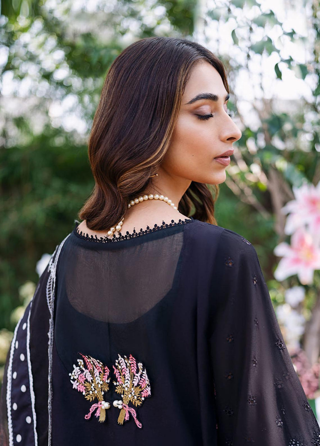 Manara Embroidered Lawn Suits Unstitched 3 Piece MNA23LL ML-06 Narah - Luxury Collection