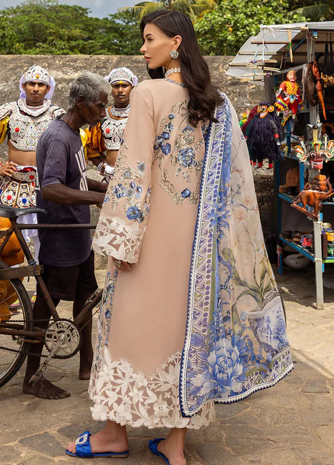 Manaram by Mushq Embroidered Lawn Suit Unstitched 3 Piece MQ25ML D-215 Glistening Groove - Summer Collection