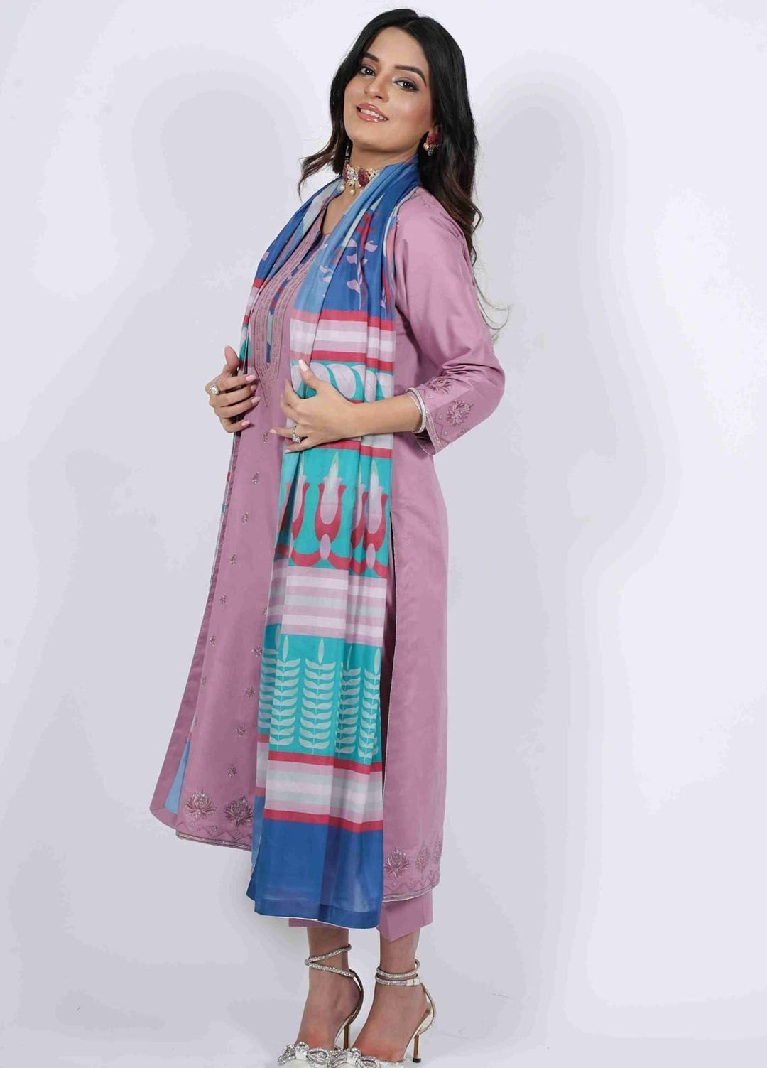 Manhani by Vibgyor Embroidered Lawn Suits Unstitched 3 Piece D2-U-V124 - Summer Collection