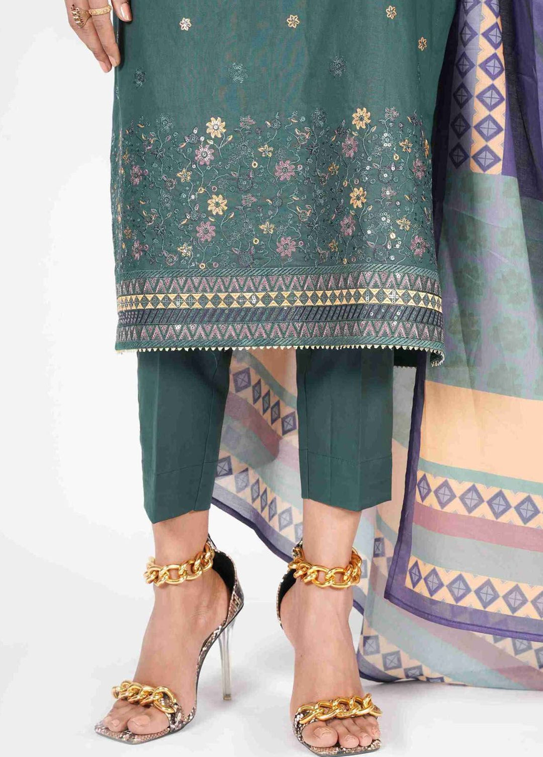 Manhani by Vibgyor Embroidered Lawn Suits Unstitched 3 Piece D4C2-U-V124 - Summer Collection