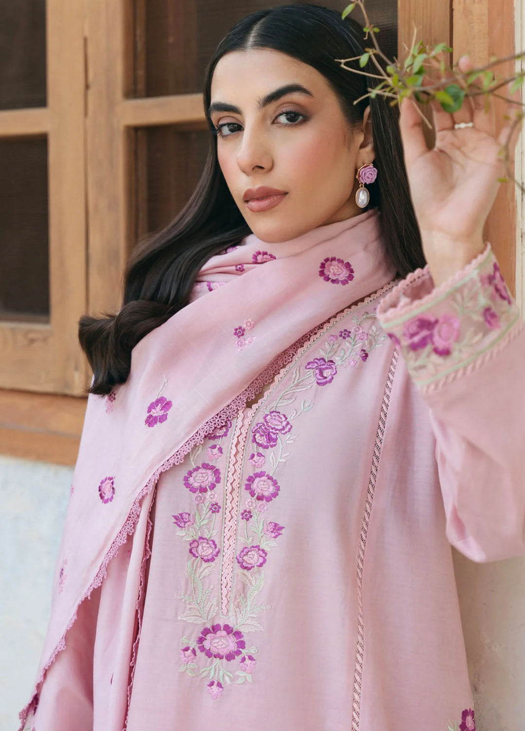 Mannat Clothing Pret Embroidered Lawn 3 Piece Suit Ballet