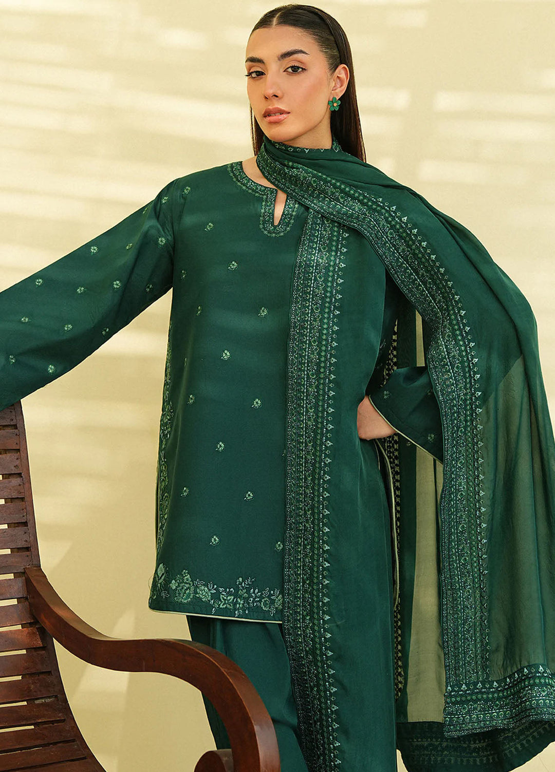 Mannat Clothing Pret Embroidered Lawn 3 Piece Suit Meadow