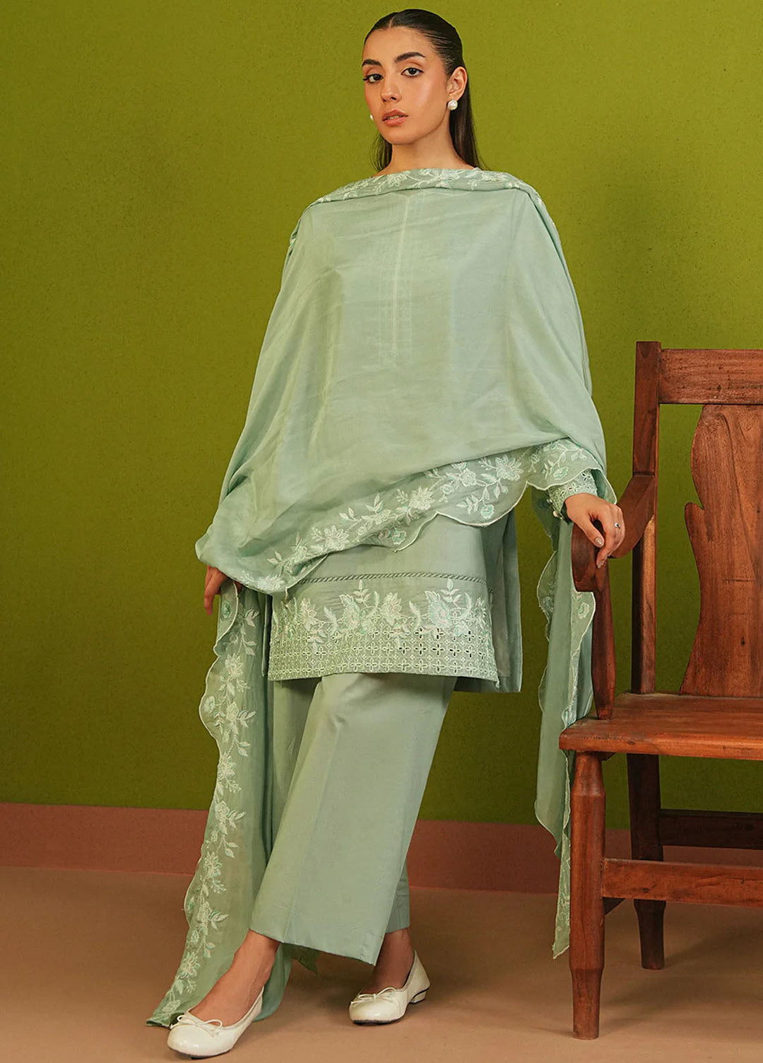 Mannat Clothing Pret Embroidered Lawn 3 Piece Suit Pistachio