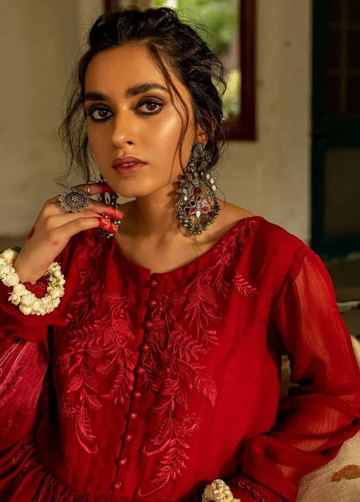 Mannat Pret Embroidered Chiffon 3 Piece Suit Beghum Kalidaar